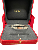 Laden Sie das Bild in den Galerie-Viewer, Cartier Love Bracelet Weißgold 18K Armreif
