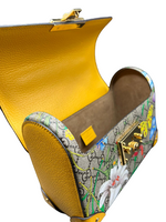 Laden Sie das Bild in den Galerie-Viewer, Gucci Schultertasche Padlock Flora GG Supreme Small
