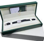 Laden Sie das Bild in den Galerie-Viewer, Rolex Cellini - Handaufzug aus 18K Weißgold / Damenuhr
