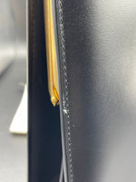 Laden Sie das Bild in den Galerie-Viewer, Celine - Clasp Leder Handtasche
