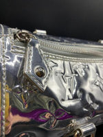 Laden Sie das Bild in den Galerie-Viewer, Papillon Tasche Louis Vuitton Butterfly Silber

